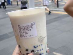 -八一路好吃街(雨田商务大厦店)