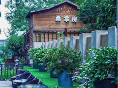 -陆地游轮西山温泉号