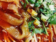 -拈签一笑黄牛肉辣卤串串