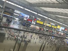 -麦当劳(上海虹桥站30B检票口楼上)