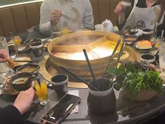 -湊湊火锅·茶憩(杭州湖滨银泰in77店)