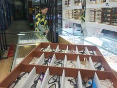 -广州宝岛眼镜武汉和光眼镜市场西区店