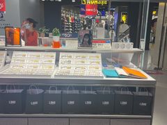 -LOHO眼镜(北京朝北大悦城店)