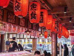 -瑞虹新天地月亮湾