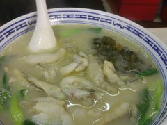 -明呈黄鱼面馆(斜土路店)