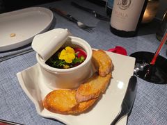 -弦月窗LUNETTE BY AMANDA(复兴路店)