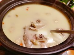 -醉美东江·三文鱼·烧鸡公