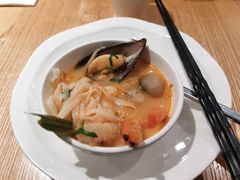 酸辣海鲜汤河粉-米纸越南小馆(金鹰世界店)