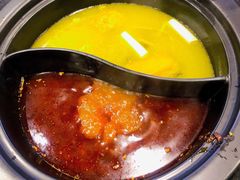 鸳鸯锅-胖师鱼馆非遗砂锅雅鱼(大北街店)
