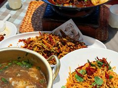 -百味地锅鸡(二店·财校分店)