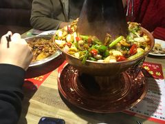 -老城区炭火蛙锅(永业购物中心店)