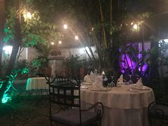 -La Villa French Restaurant