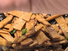 -馋三尺蟹粉小笼(人民广场店)