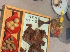 -有红鸡毛店·川菜(建设路店)