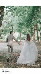 -艾米丽婚纱礼服