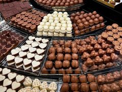 -Laderach 莱德拉(上海环贸iapm店)