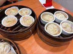 -莱莱小笼·乔艾