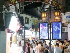 大堂-南门头上美食街