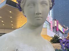 -中航城君尚购物中心