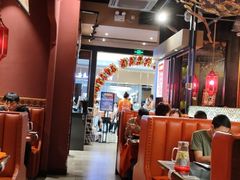 大堂-鸣记脆皮烤鱼·海鲜烤鱼(亿合城店)