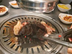 调味雪花牛排肉-韩聚屋韩国烤肉餐厅(新北万达店)