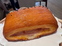 -VERIE BAKEHOUSE