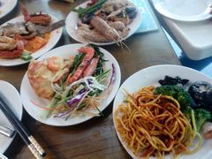 -怡人怡口牛排海鲜自助(飞龙大厦店)