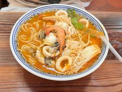 -亚忠小吃店(曾厝垵店)