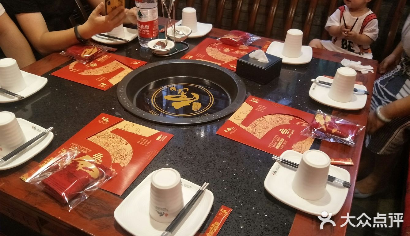 依旧对这个城市无比的喜爱，因为真的留得住人！