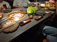 -铭牛烧肉·和牛海鲜自助(高新月牙湖店)