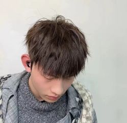 -川和潮人