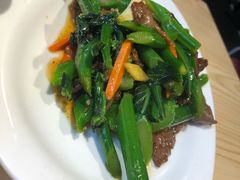 芥兰炒牛肉-滋味满屋美食坊(上海街店)