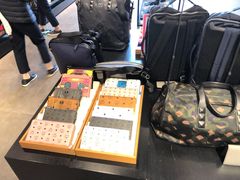 -MCM(比斯特上海购物村店)