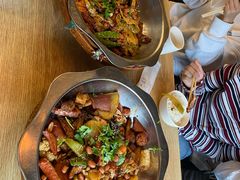 -愉肴麻辣香锅(中山路店)