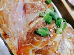 秘制梅花肉-马路牙子烧烤音乐酒馆(望京店)