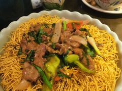 紫苏牛柳煎面-大头虾越式风味餐厅(光明广场店)