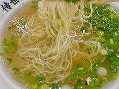 -牛一嘴·兰州牛肉面·大盘鸡(财富中心店)