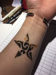 -鳌首刺青纹身 穿孔饰品店