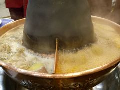 -楼外楼大刀肉传统火锅居(幸福街店)