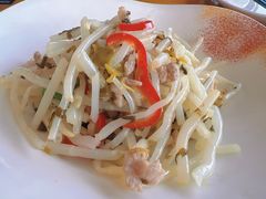雪菜芦苇根肉丝-品鲜村农家菜·阳澄湖大闸蟹(总店)