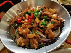 -梓檚中餐厅湖北菜小龙虾武昌鱼排骨藕汤(黄鹤楼店)