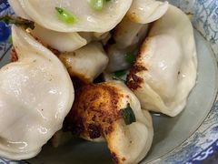 鲜肉煎饺-无名氏宵夜小摊(祝家三姐妹馄饨店)