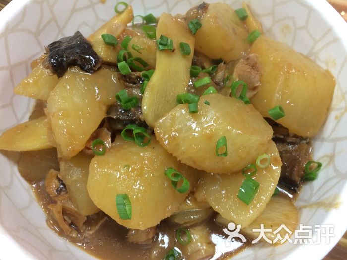 农家柴鱼炆萝卜