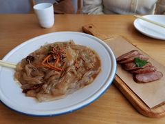 招牌手工大拉皮-关东小磨东北菜(上海长风大悦城店)