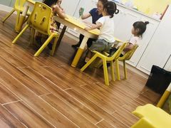 -小马快跑儿童托育中心(华润万家店)