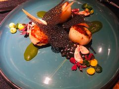 香煎扇贝配迷你混合海鲜-AZUL by FUEL蓝色·法式酒馆(琶醍店)