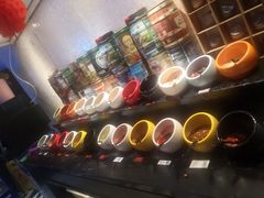 自助调料区-锅儿欢海鲜火锅烤肉自助餐(东港凯虹店)