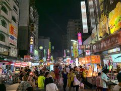 -六合夜市