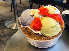 四球缤纷椰子碗-蔻蔻椰·鲜萃椰子水(COCO Park店)