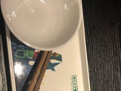 餐具摆设-蛙三泡椒牛蛙(万象城店)